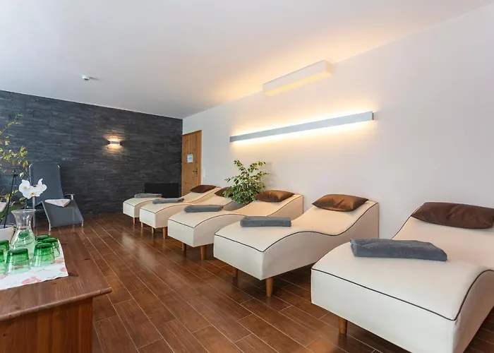 Klawunn & 3* קפרון