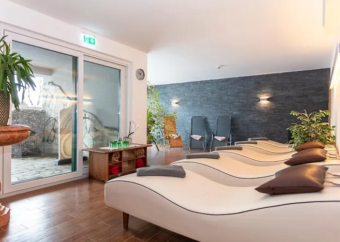 Klawunn & 3* קפרון